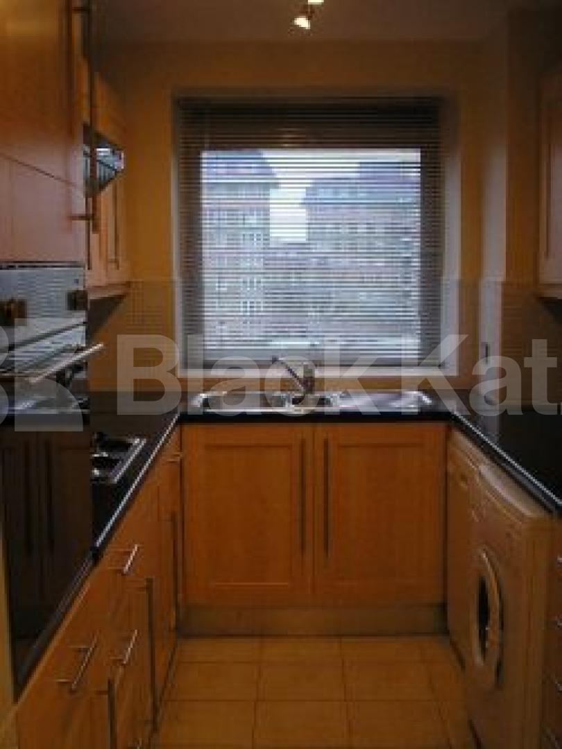 			MUST BE SEEN!, 3 Bedroom, 1 bath, 1 reception Flat			 Boundary Road, ST JOHNS WOOD NW8